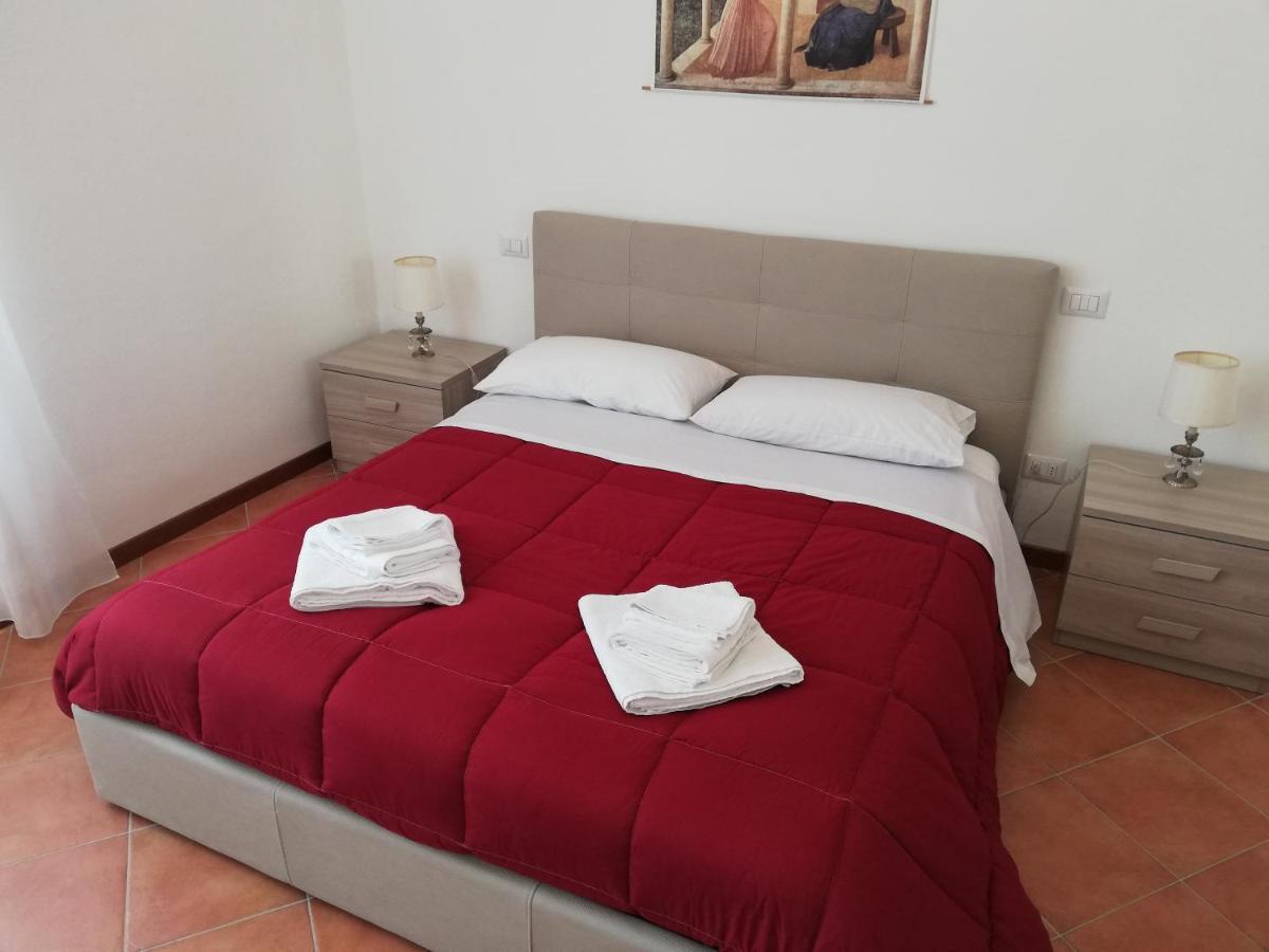 Casa Di Pietro Aretino, Arezzo Centro Storico 4-8 Letti Apartment Bagian luar foto