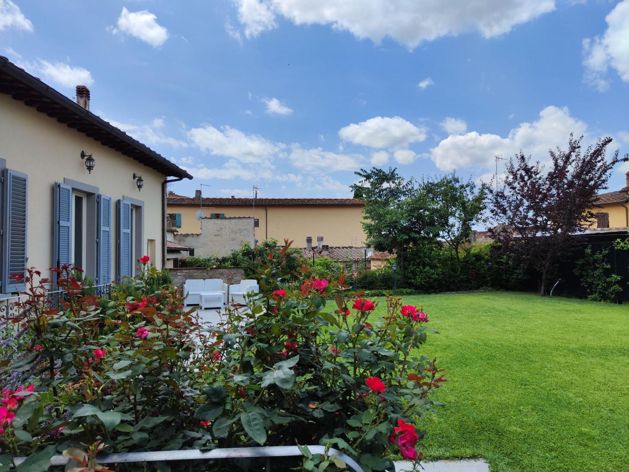 Casa Di Pietro Aretino, Arezzo Centro Storico 4-8 Letti Apartment Bagian luar foto