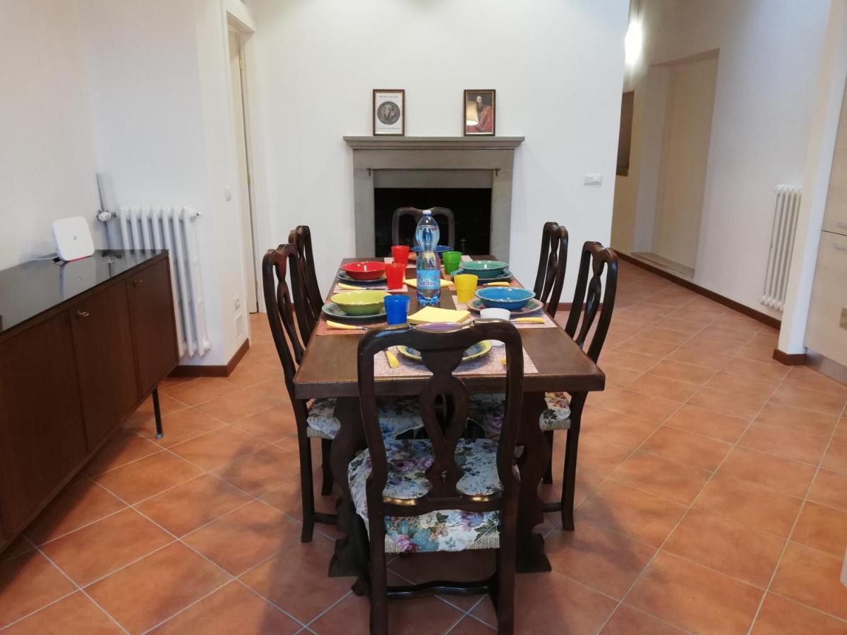 Casa Di Pietro Aretino, Arezzo Centro Storico 4-8 Letti Apartment Bagian luar foto
